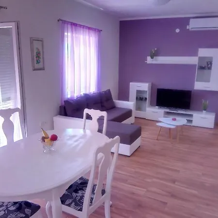 17596a Novi Vinodolski