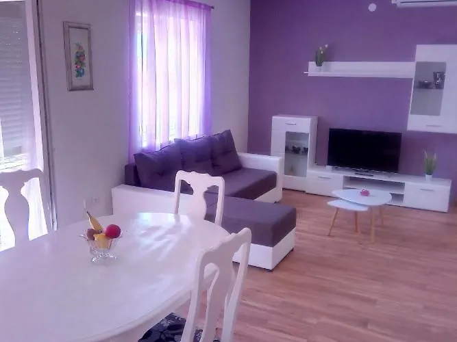 17596a Novi Vinodolski